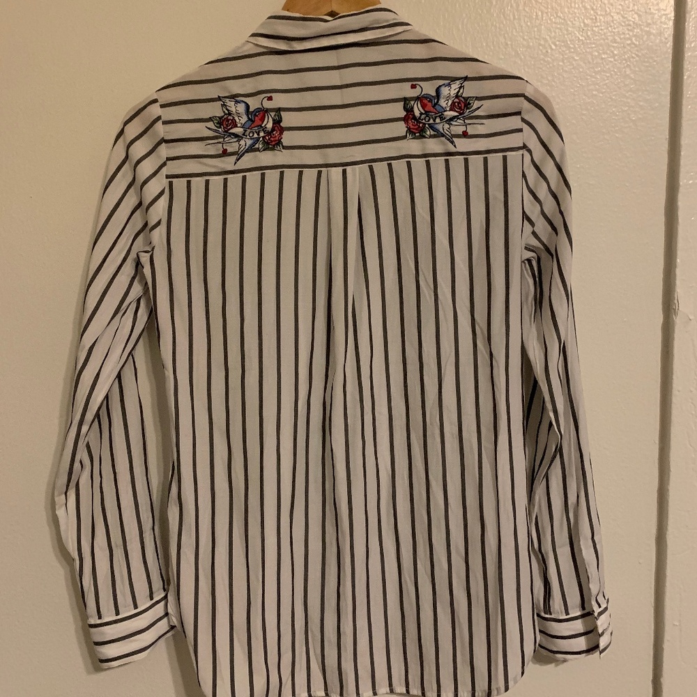 Retro Bird Tattoo Embroidered Button up